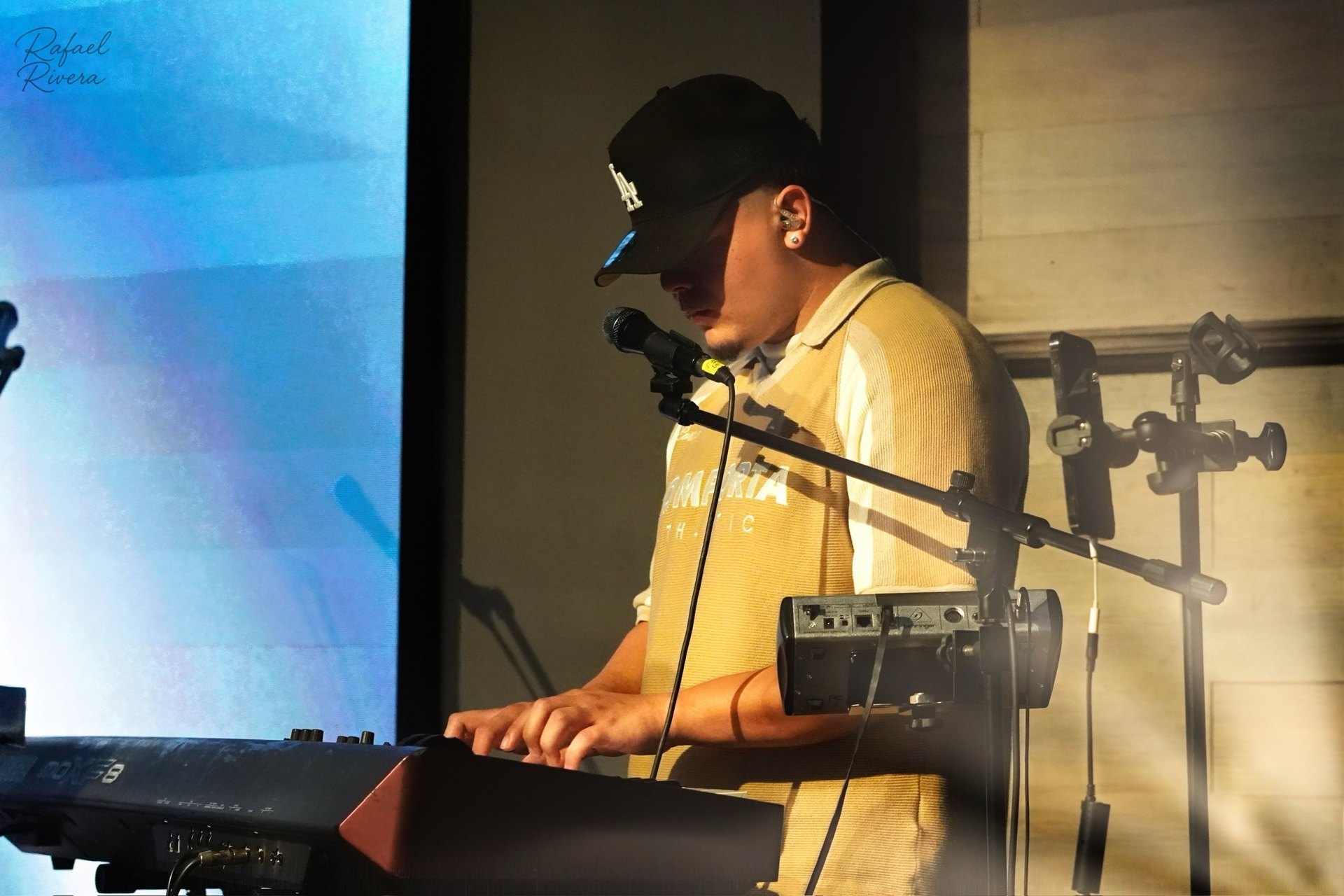 Made Anew keys player leading worship